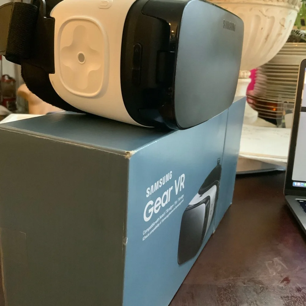Samsung Galaxy Note VR Headset